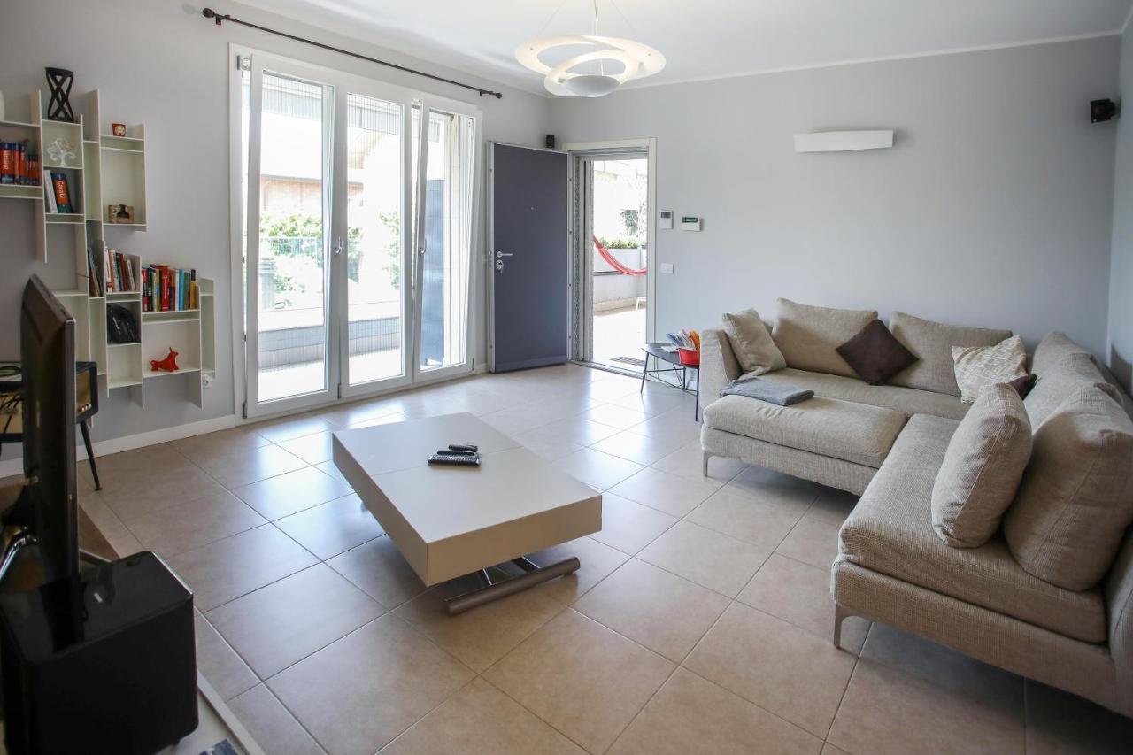 Maison Emozioni Limbiate Extérieur photo